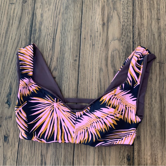 Maaji Fig Divine Reversible 4-way bikini swim top - Picture 3 of 4